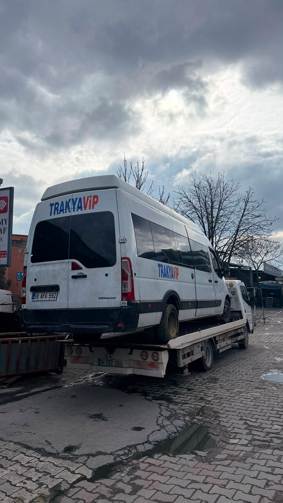 Beşiktaş & Levent VIP Çekici - Turan Oto Kurtarma İstanbul Avrupa Yakası Çekici